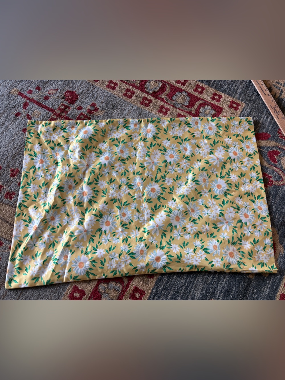Lady pepperell silky daisy pillowcases (2)
